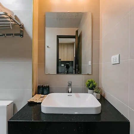 Railway Apartment & Spa Hanoi Exterior photo
